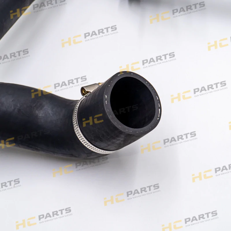 JCB Верхний патрубок радиатора - AZERI PARTS