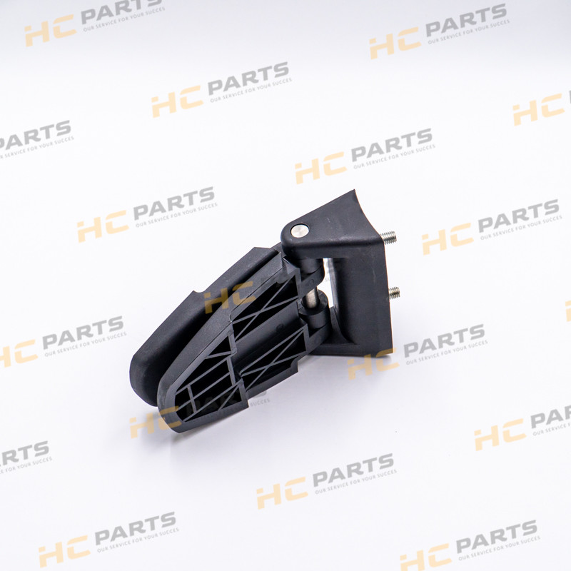 JCB Петля двери кабины P21