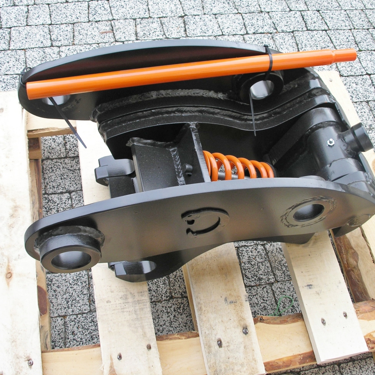 Быстроразъемный ковш CAT 428 D-F-E